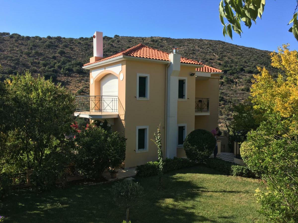 Villa Tzitzifies Kourouklata Екстер'єр фото