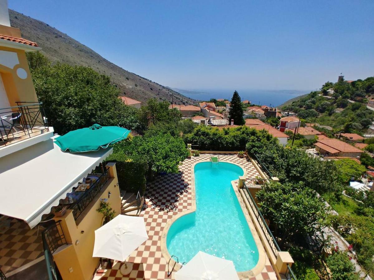 Villa Tzitzifies Kourouklata Екстер'єр фото